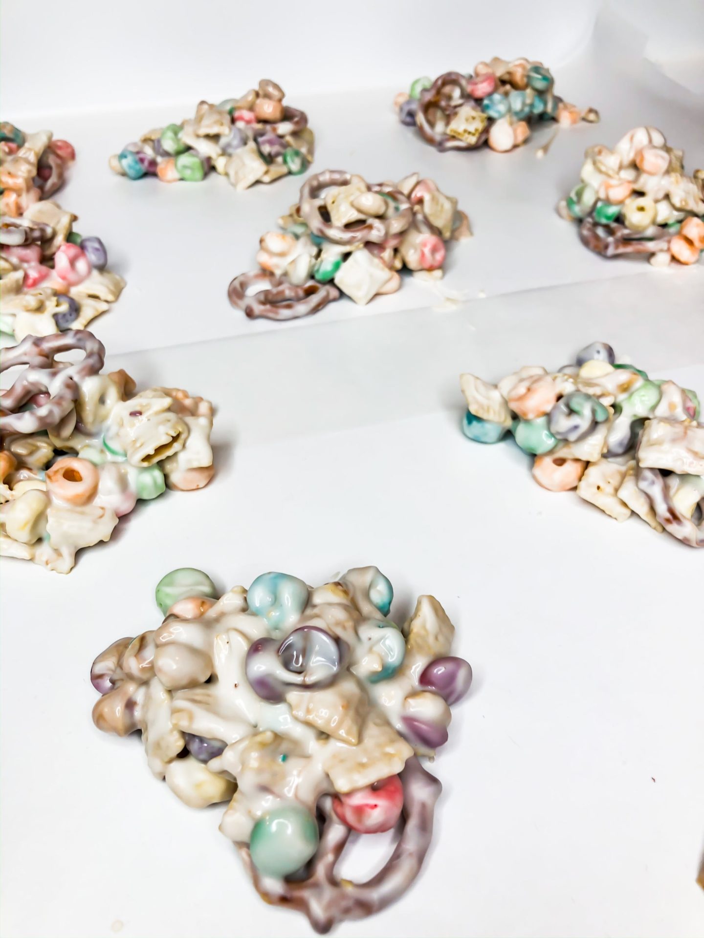Easy No Bake Christmas Candy - Vogue for Breakfast